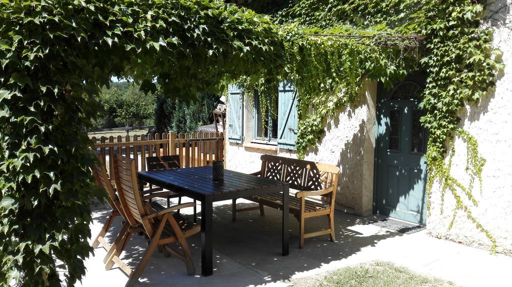 Gite Au Lac Du Gouyre Puygaillard-de-Quercy Exterior foto